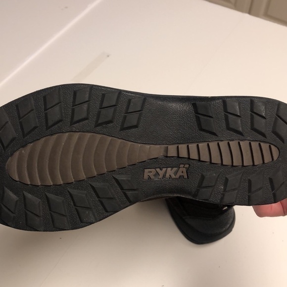 Ryka fur lined suede boots, sz 7 - Picture 6 of 7